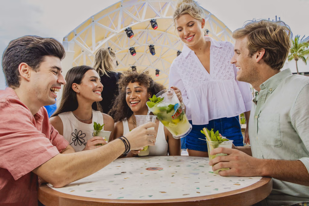 People drinking Mojitos